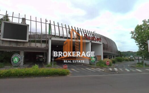 LOCAL COMMERCIAL à LOUER